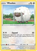 Wooloo (152) 152/202 SWSH01: Sword & Shield Base Set Reverse Holofoil Pokémon TC