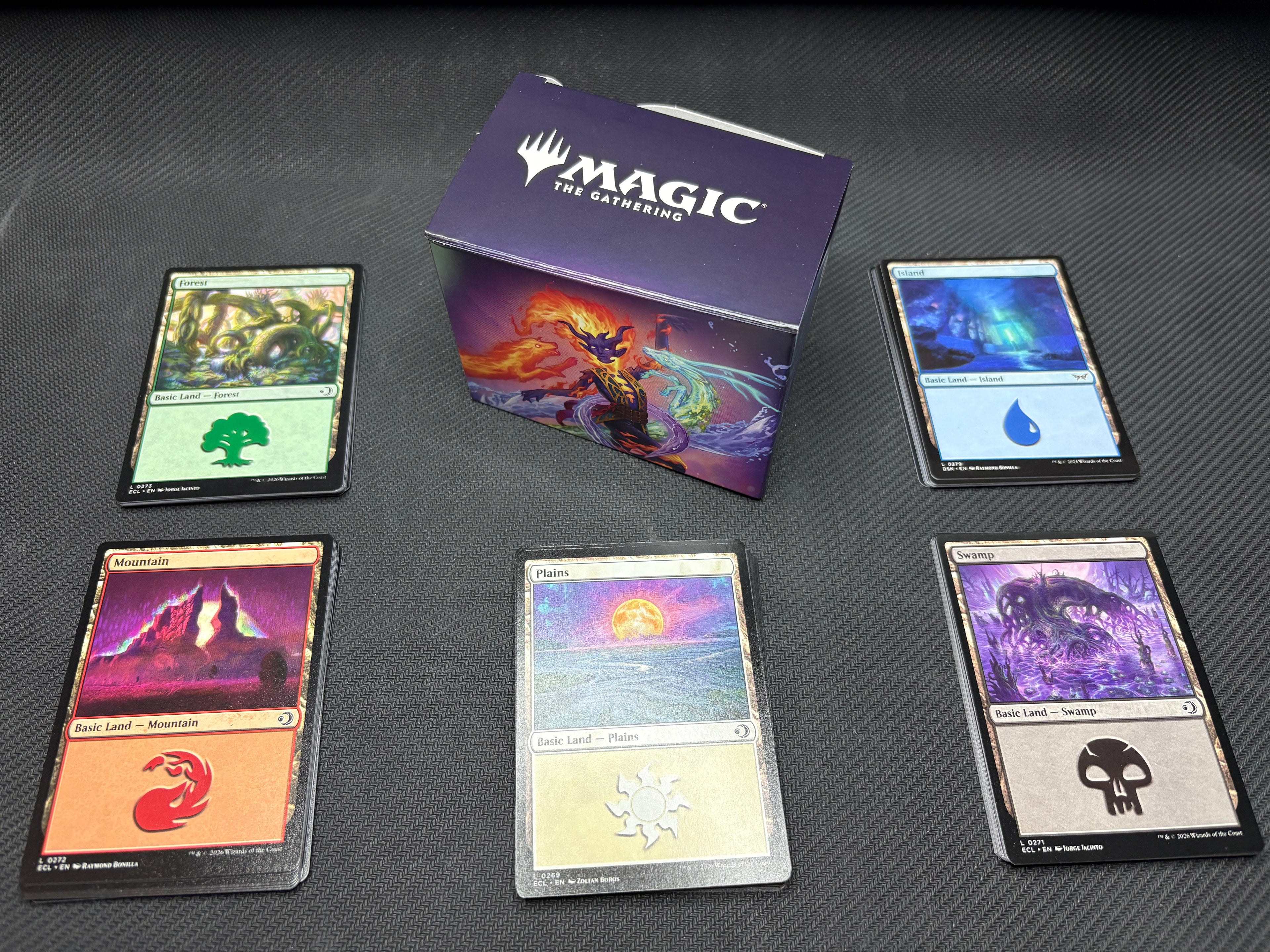 Magic: The Gathering Land Bundle with Deck Box